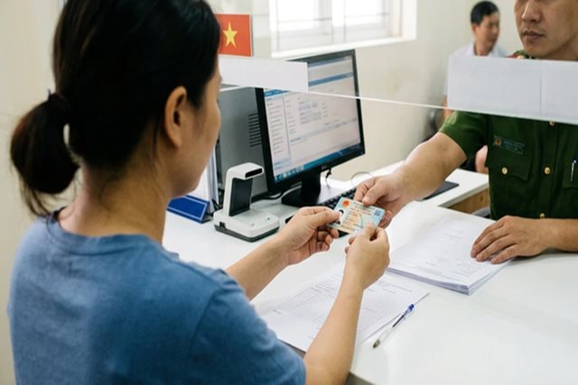 Các trường hợp tạm thời chưa được thay đổi nơi cư trú từ 1/7